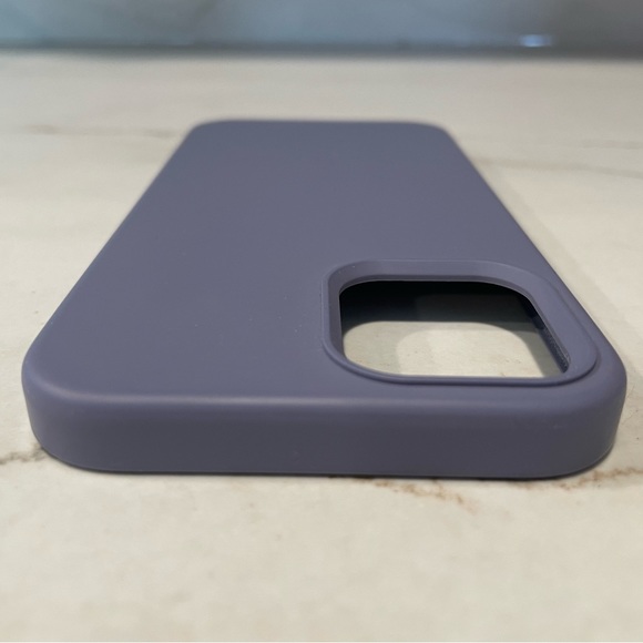 iPhone 12/12 Pro Silicone Case, Lavender Gray - Picture 6 of 9